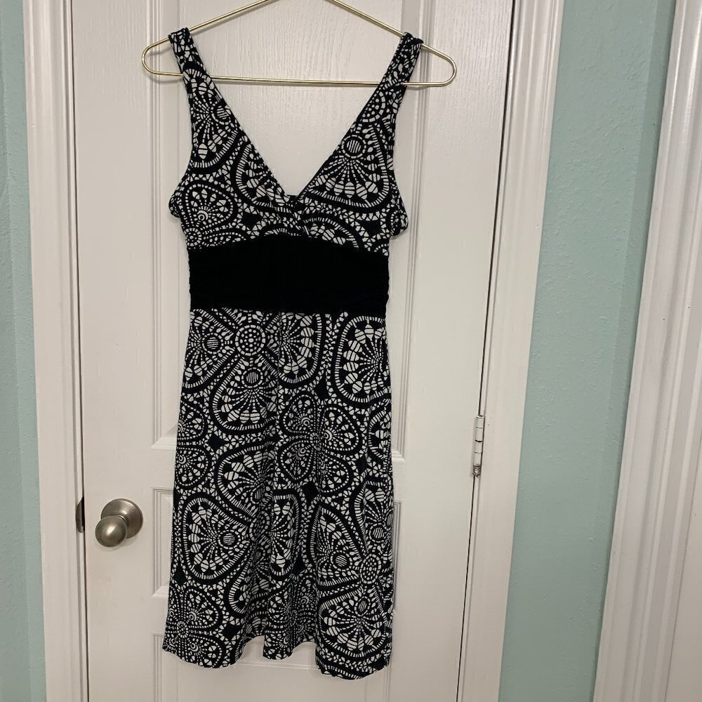 Patagonia Sleeveless Black/White Dress 95% Organic Cotton